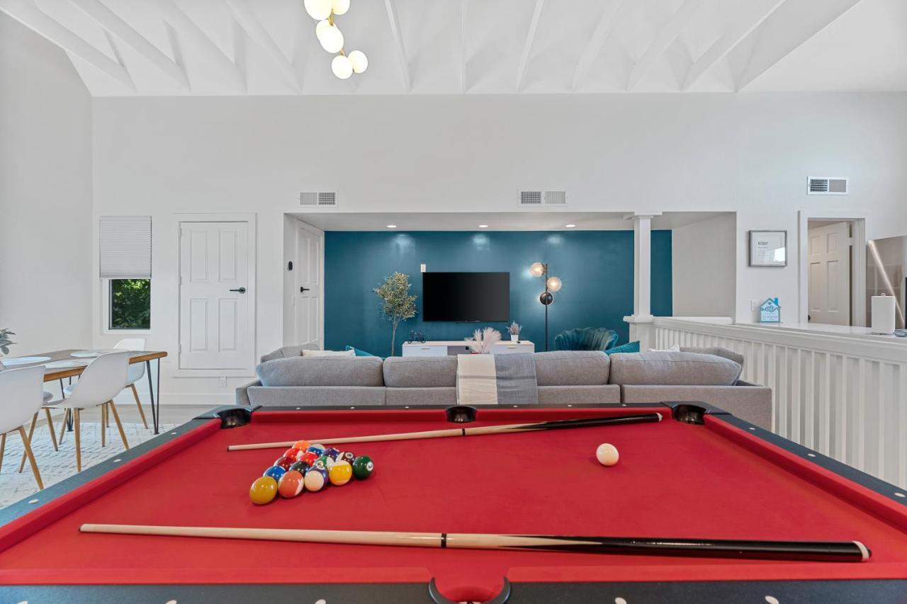 Peaceful Getaway - Location, Family-friendly & Pool Table! Rumah liburan Phoenix